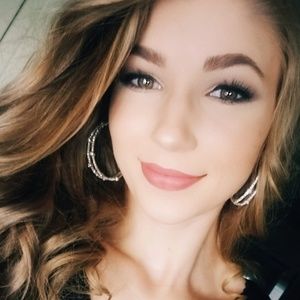 Meet your Posher, Leann